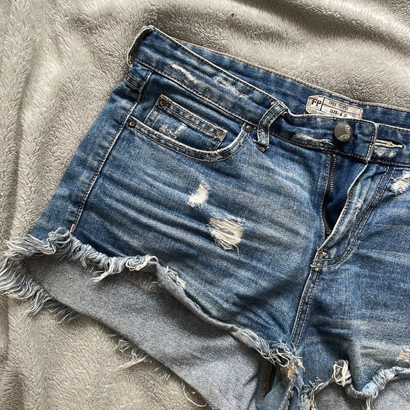 Free People denim shorts - Picture 2 of 4
